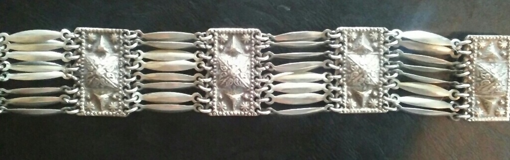 Vintage sterling silver bracelet
